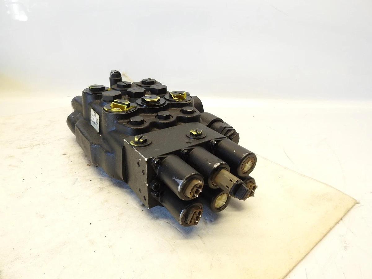 Oem Cat 529-6483: VALVE GP-CON For Wheel Loader 906K 906M 907K 907M 908K 908M