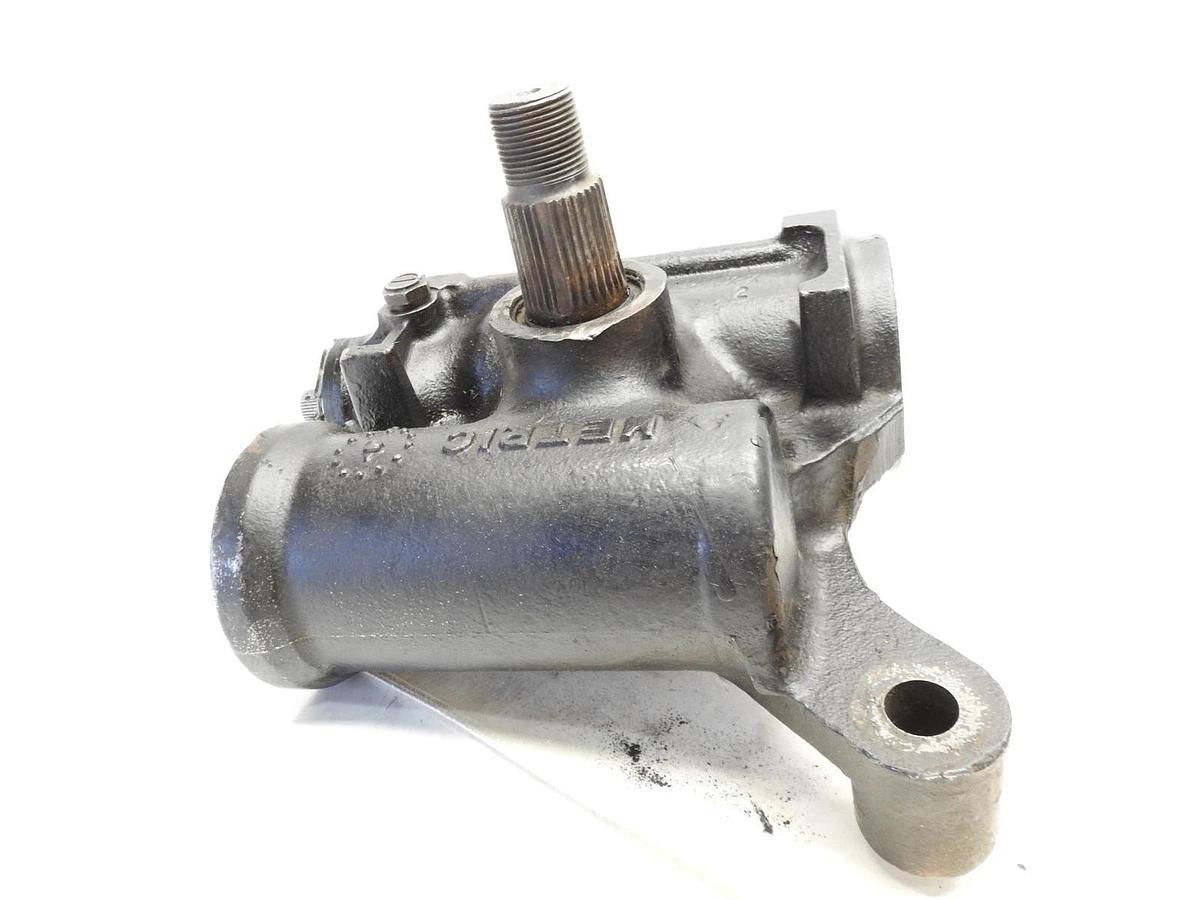 AS IS SAGINAW POWER STEERING GEAR BOX 26002502 1998-2005 INTERNATIONAL,CHEVY,GMC