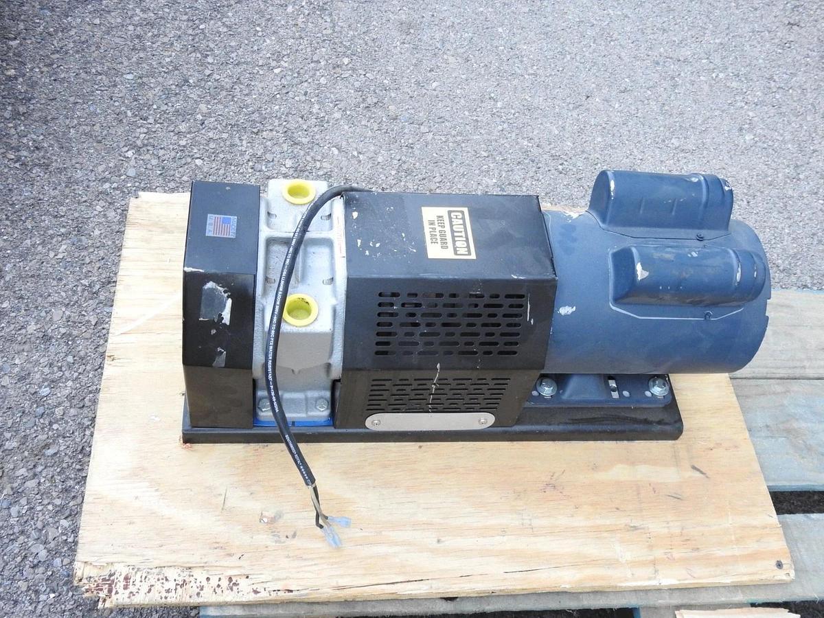 New Genuine Leeson 113266.00 M6K17DB30G Vaccum Pump Motor 60HZ 1740 RPM 115/208-