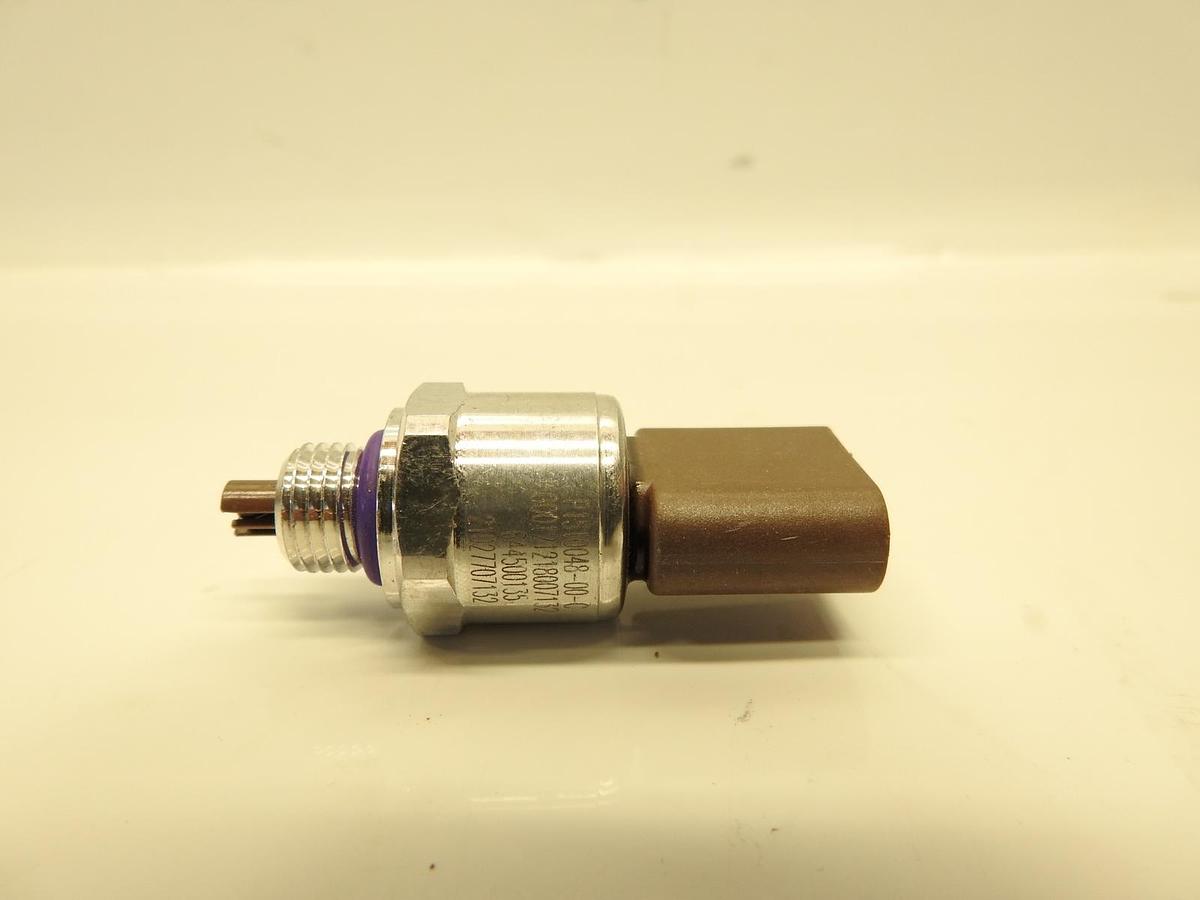 NEW Genuine Tesla Model Y/3/X/S Low Pressure Sensor OEM P1510048-00-C