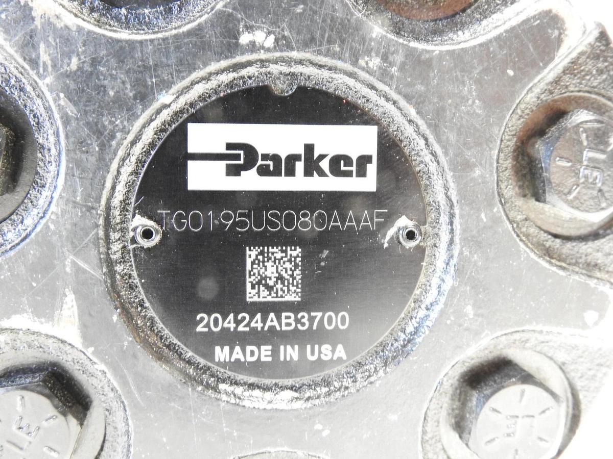 New Genuine Oem Toro 135-9044 TG0195US080AAAF Spray Right Hand Hydro Wheel Motor