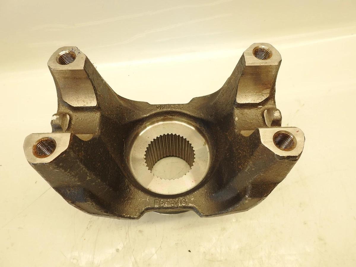 6-4-9001-1X NEW OEM DANA SPICER OUTPUT SHAFT YOKE END 6-4-8431-1, 649001X,648431