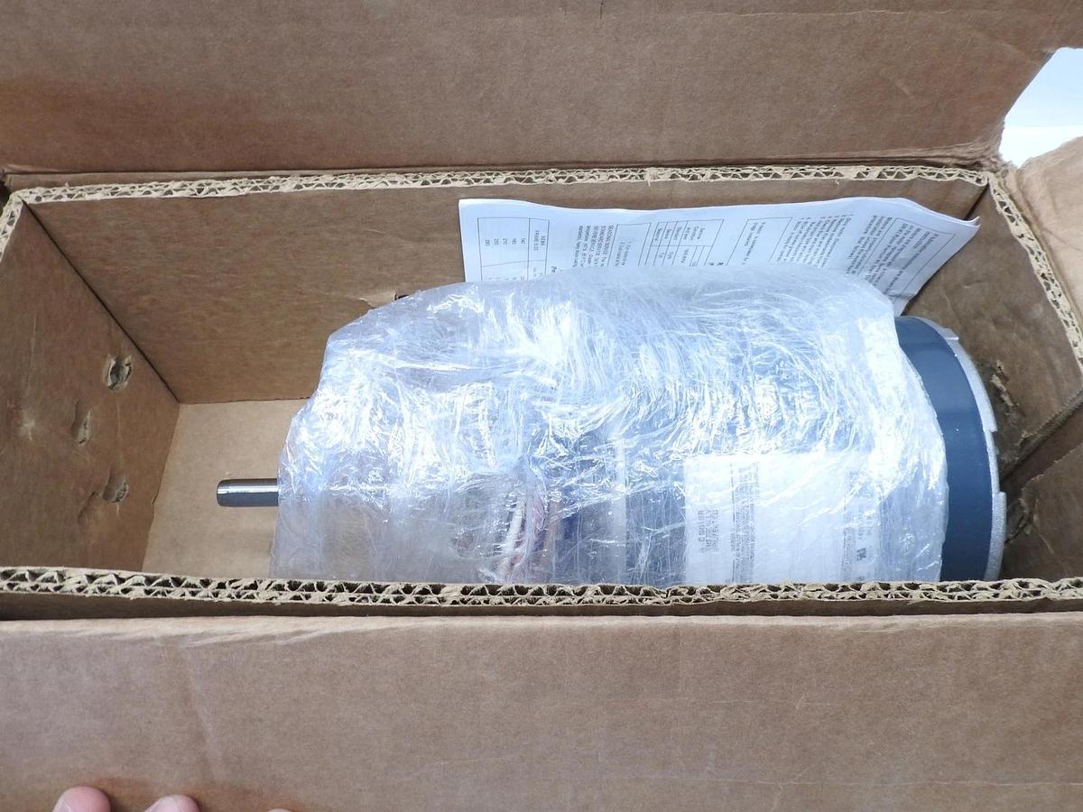 Marathon X096 Electric Motor 1/2 HP 1075 Rpm 1PH 208-230 V 48 Frame 048A11O840