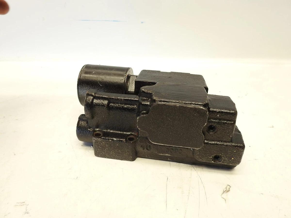 New Oem Danfoss 11112295 Pressure Compensating control For Series 45 Pump Series
