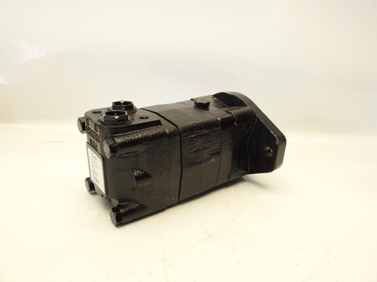 New Oem Danfoss OMS315 Hydraulic Motor 11256536  W12939019