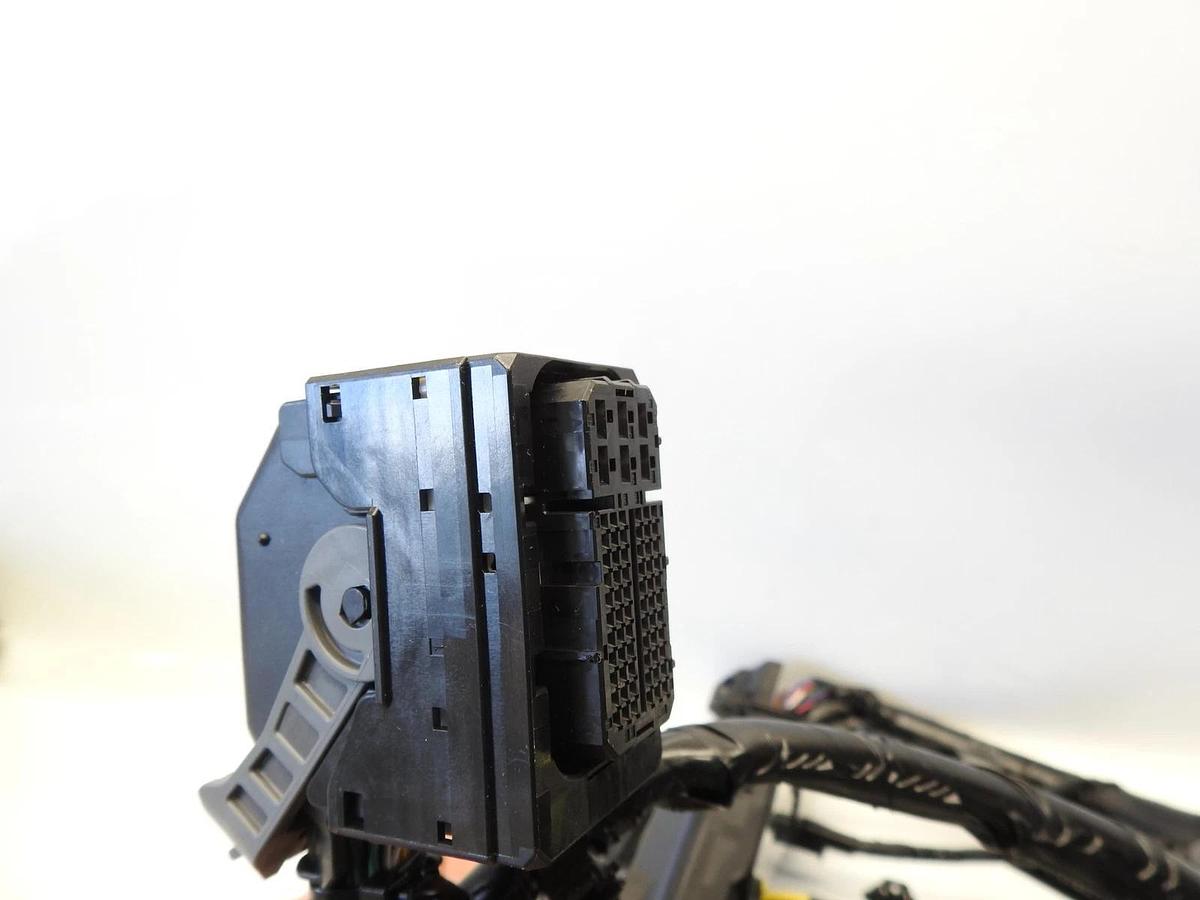 New Oem Mazda (VA66-67-010B) Harness Front