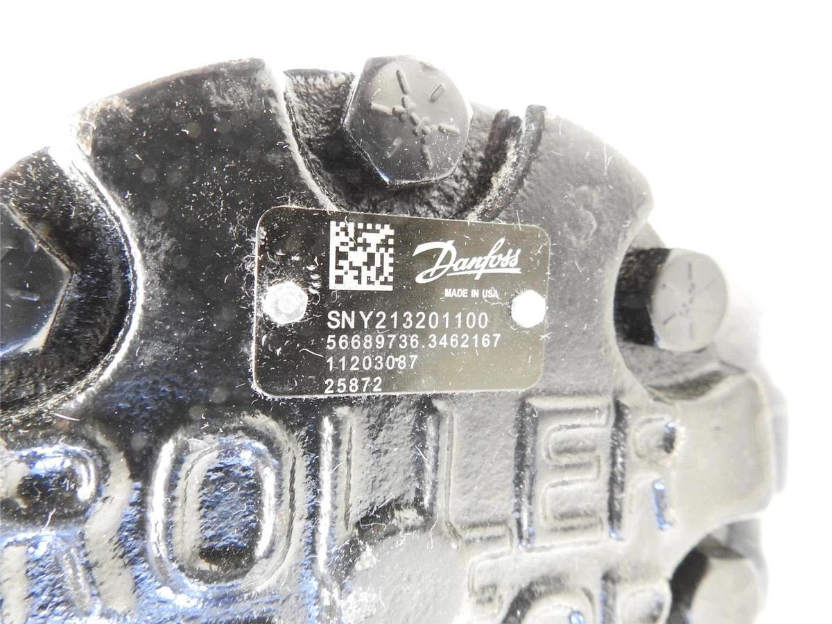 New Oem Danofss White Hydraulic RC013999 Wheel Motor