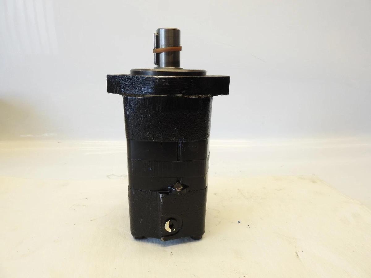 OEM EATON 629AG00556A 2000 SERIES 2K-080 1" KEYED (SAE B-B) 2 BOLT A SAE A MOUNT