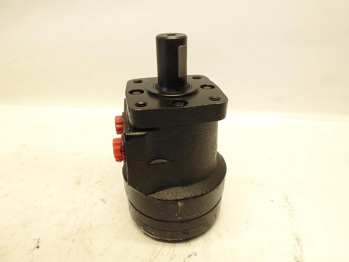 New oem Danfoss EATON Char-Lynn 103-1003-012 Hydraulic Motor