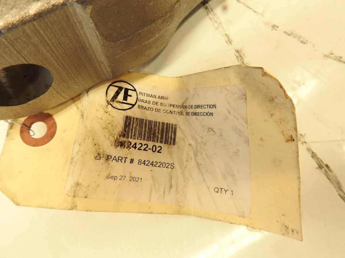 New Oem PACCAR, Kenworth, Pitman Arm, Part# 84242202