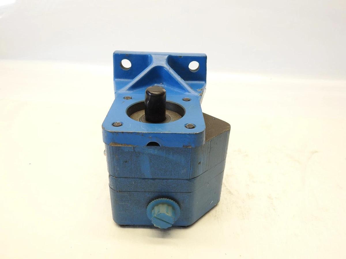 New Genuine Viking Pump 111895 Gear Pump