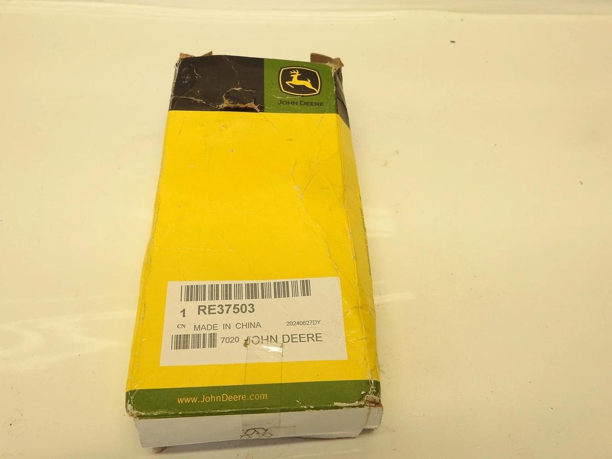 New Oem John Deere RE37503: Fuel Injection Nozzle