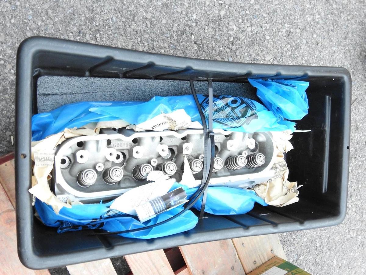 Power Torque 2CT1 Chevrolet Buick Cadillac Engine Cylinder Head Assembly V8 350C