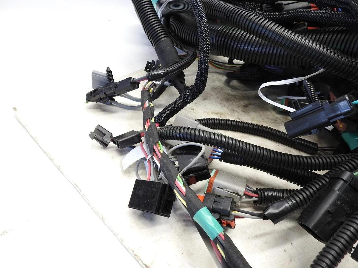 New OEM John Deere Main Operator Wiring Harness AT539732