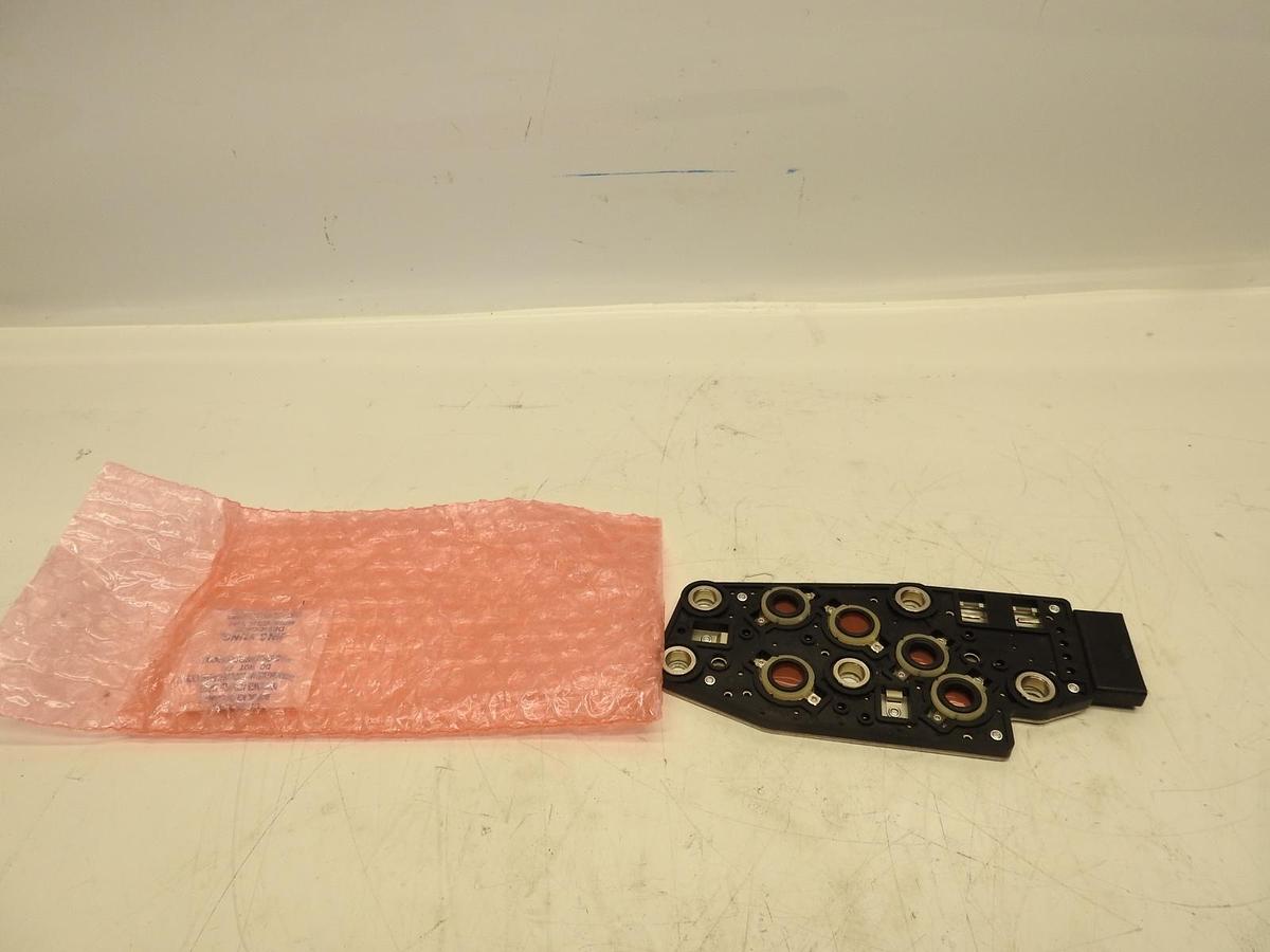 Automatic Transmission Pressure Switch Manifold 77943-01