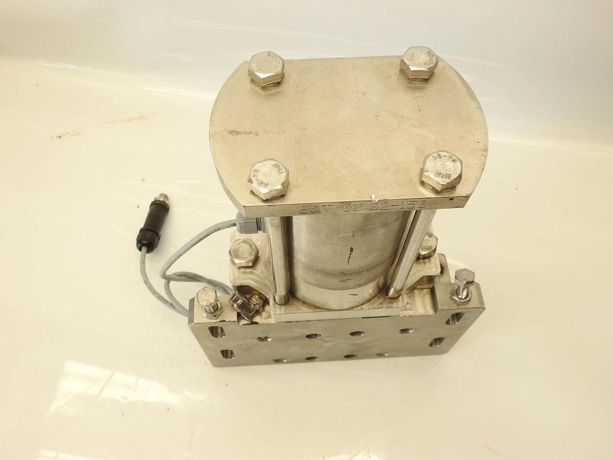 New Pneumatic Press EQT 01/22-156