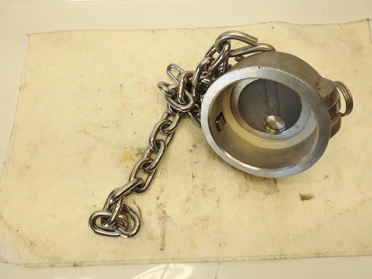 PT Coupling Coupler Cap with Chain HBS30 T01816PH 56211046