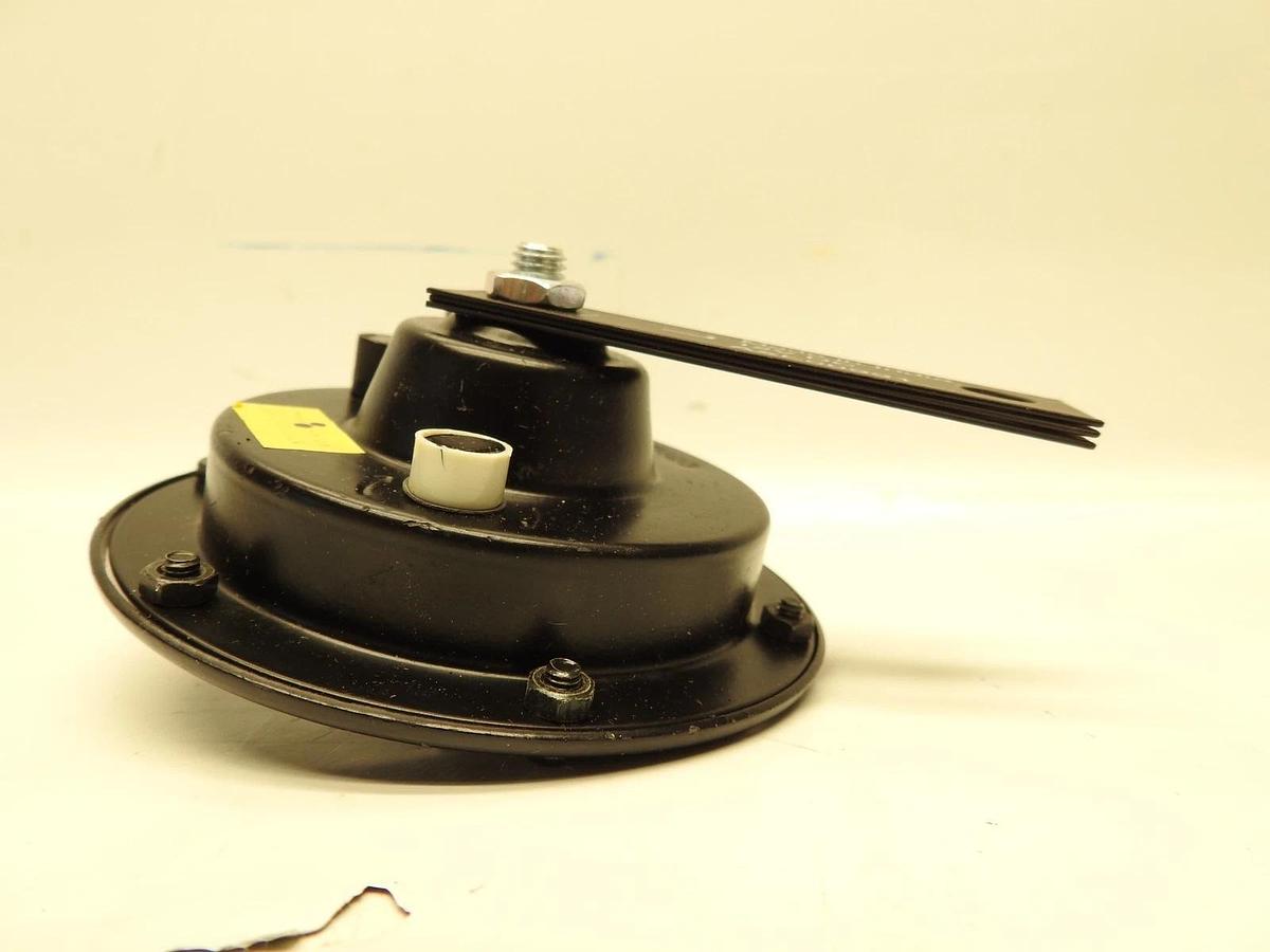 New Oem John Deere AXE60991 Horn, 12 Volt