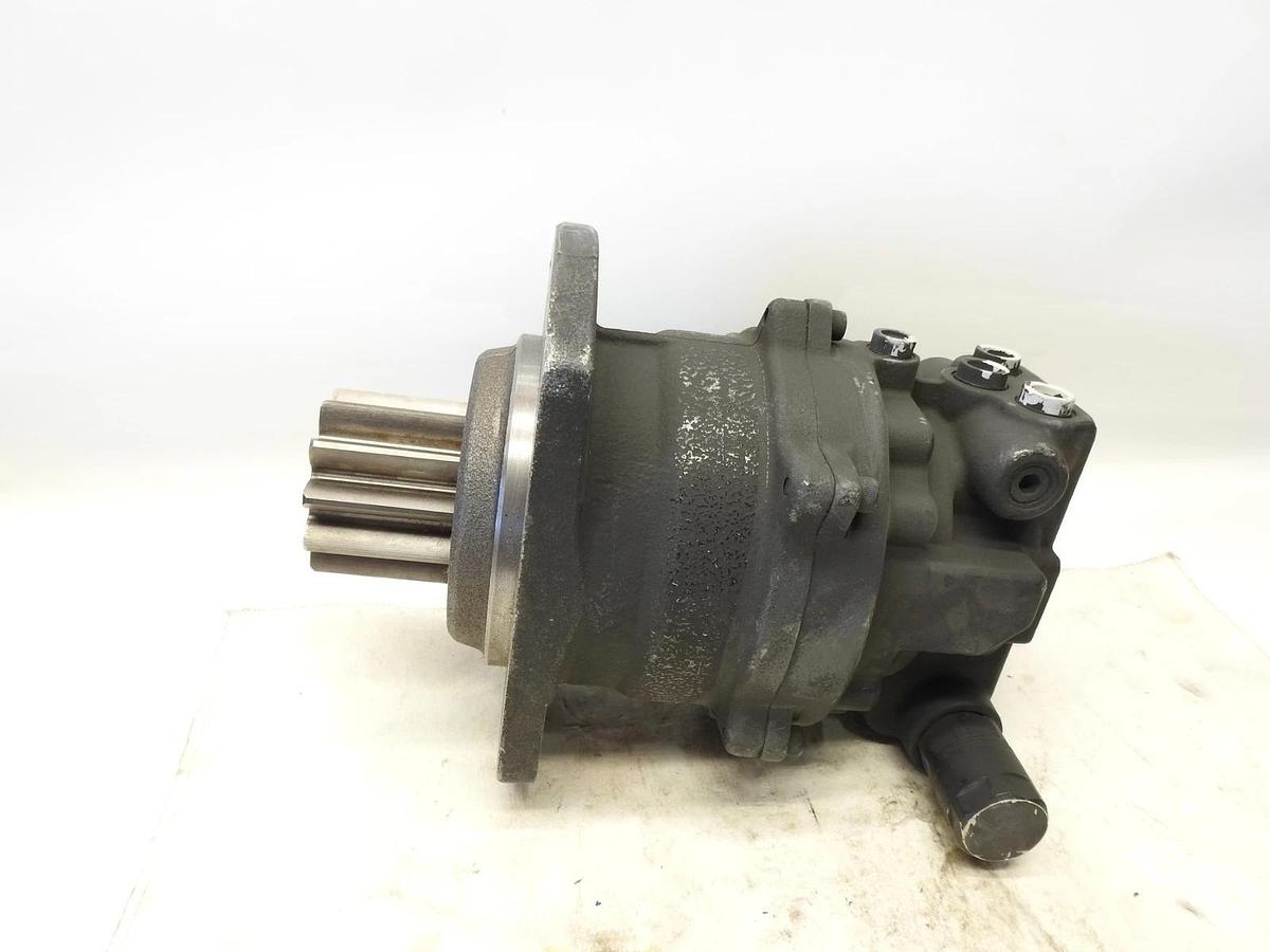 New Oem Bobcat 7025615 PCR-3B-12A-P-9464A SLEW MOTOR