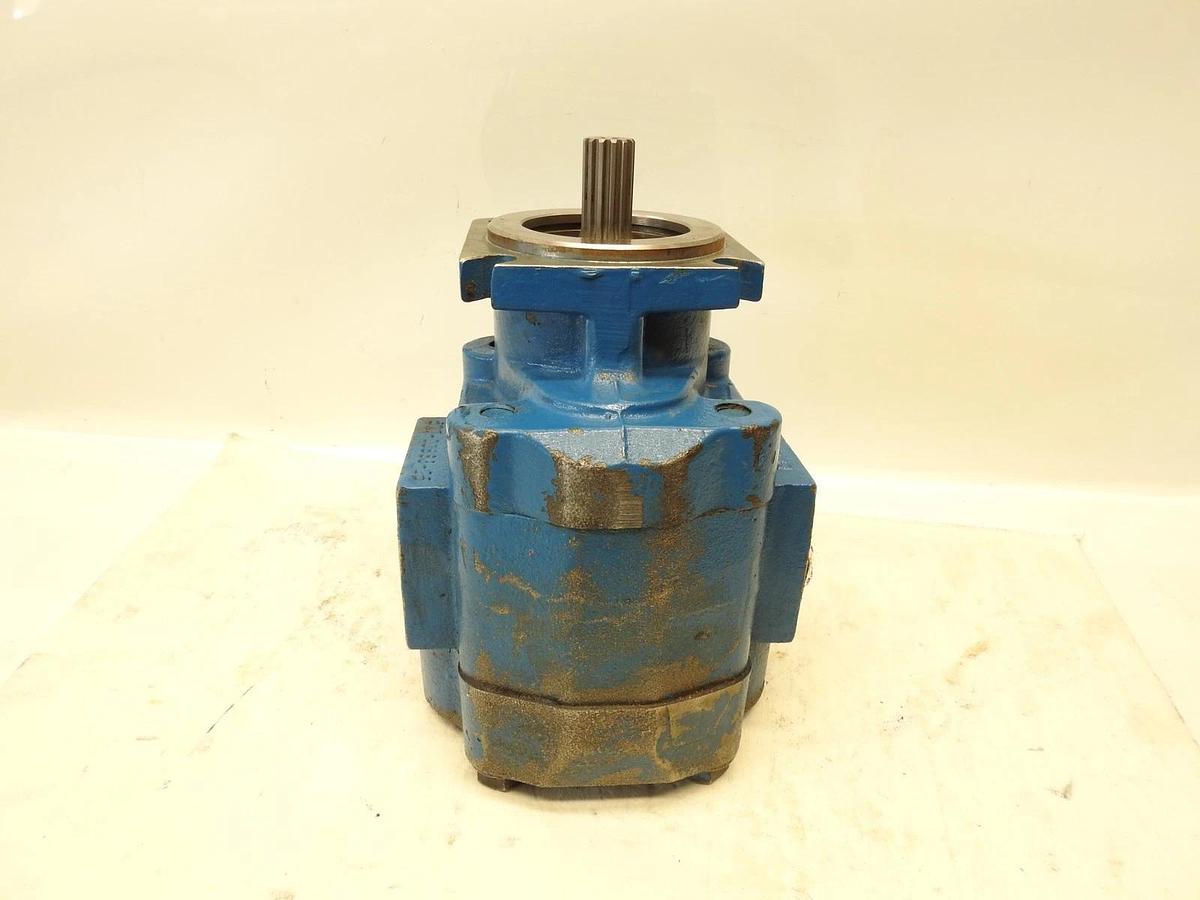 New Genuine Permco PS151A231NMZA2514 5151 Series 2.5" Gear 3000 psi Hydraulic Pu