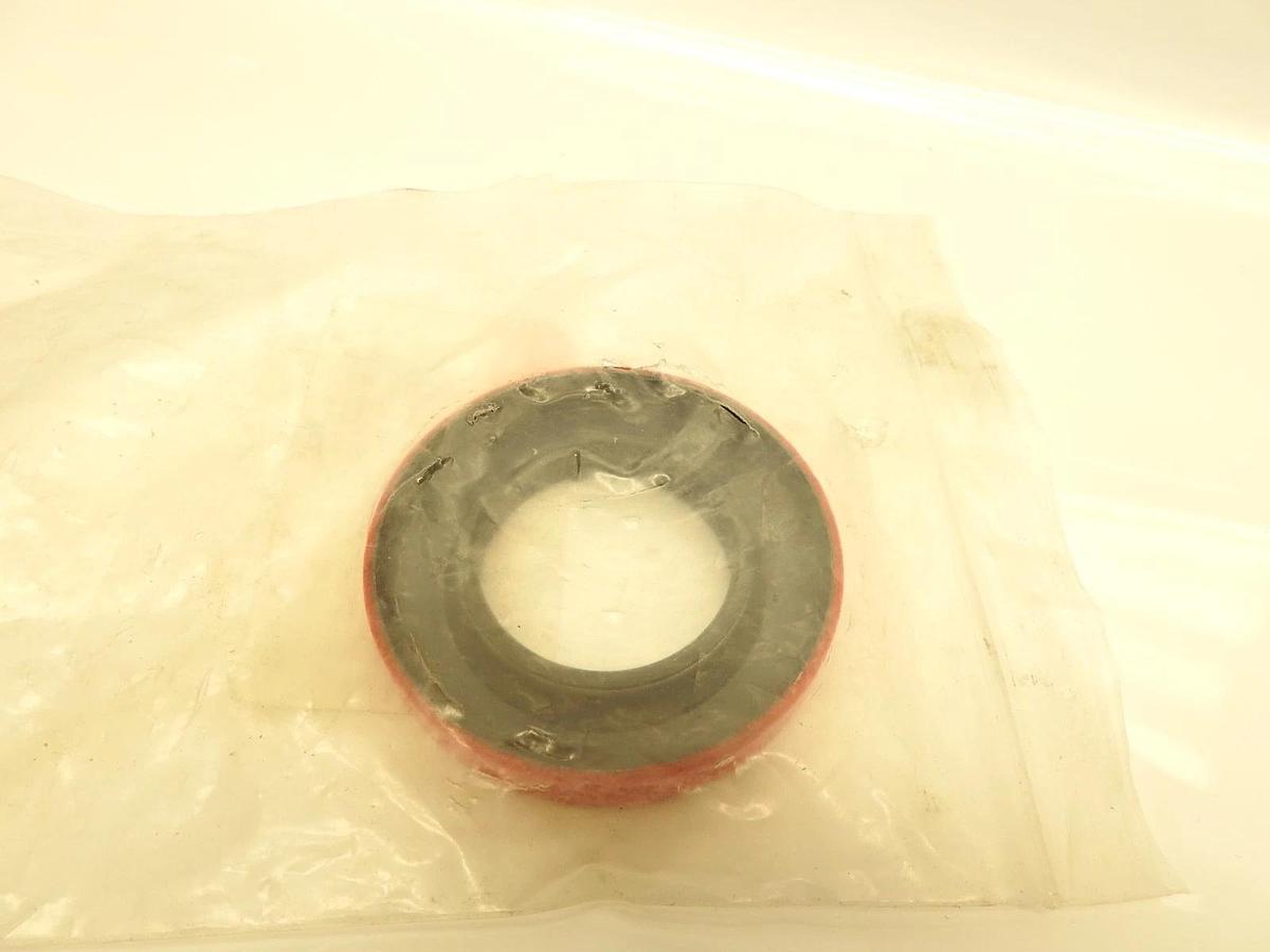 Lot Of 3 New Genuine Spicer 39246 Axle Shaft Seal