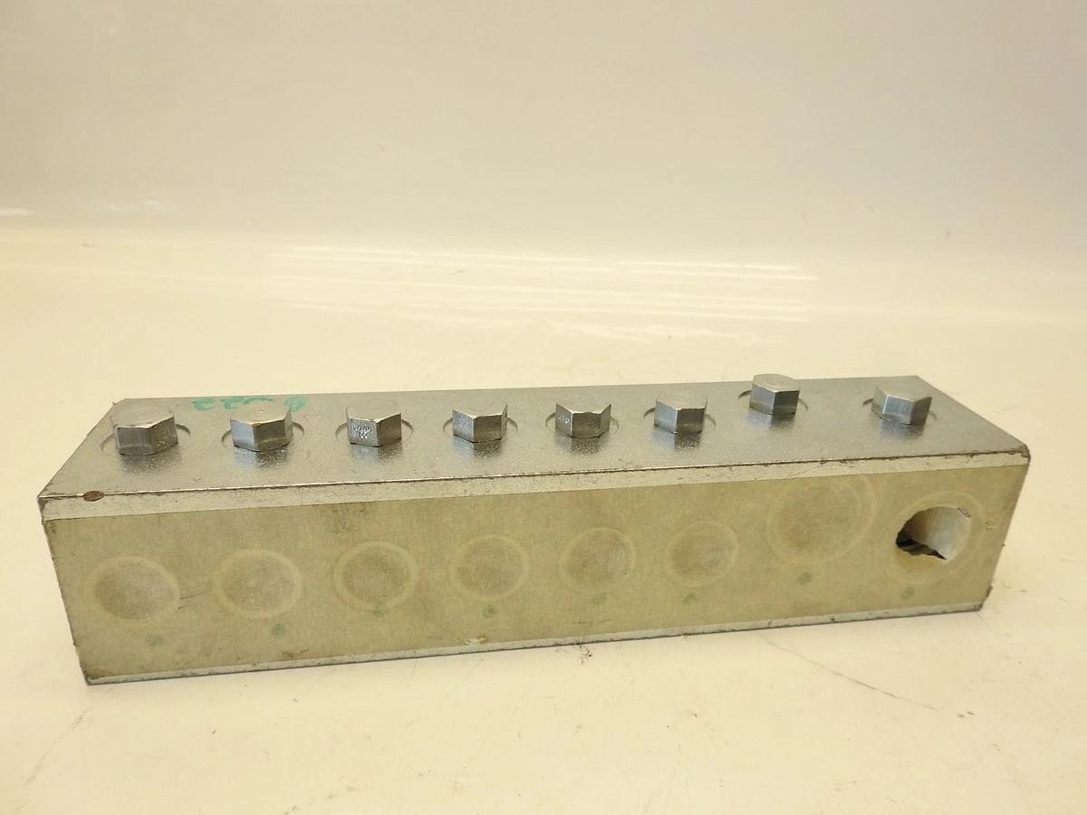 JLG Part 7302111 - MANIFOLD ASSY, JUNCTION - OEM
