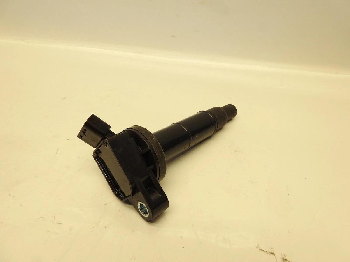 Ignition Coil For Toyota 2001-2007 RAV4 2.0L Highlander 2002-2006 Solara 2.4L