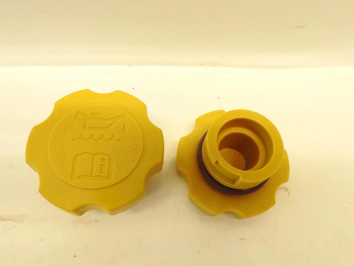 Lot OF 2 New PWT 80001384 Oil Fill Cap