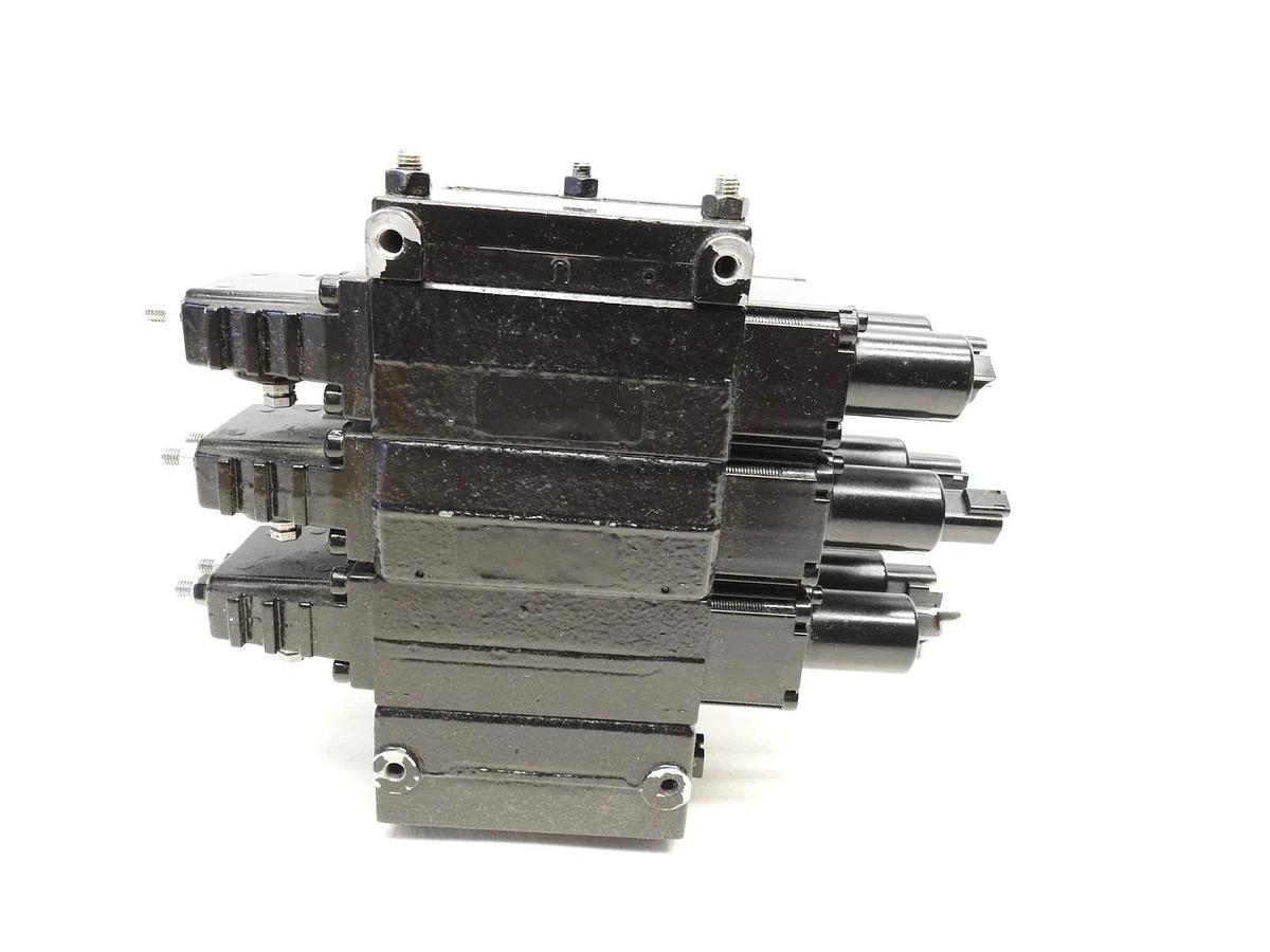New Genuine Oem Wastebuilt Mcneilus 1485946 Hydraulic Valve, 3 Section
