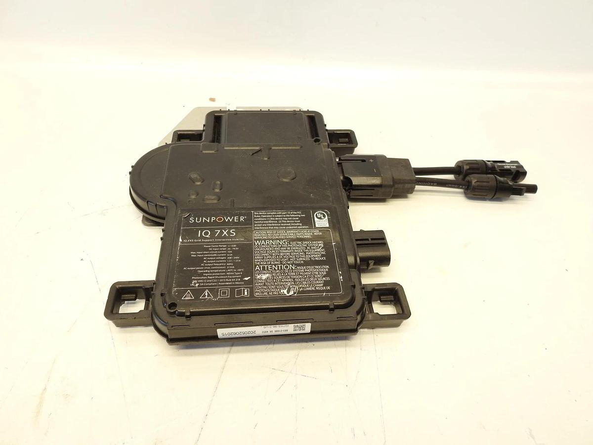 New Enphase, Sunpower IQ 7XS Microinverter with Aluminum Mount and DC connector