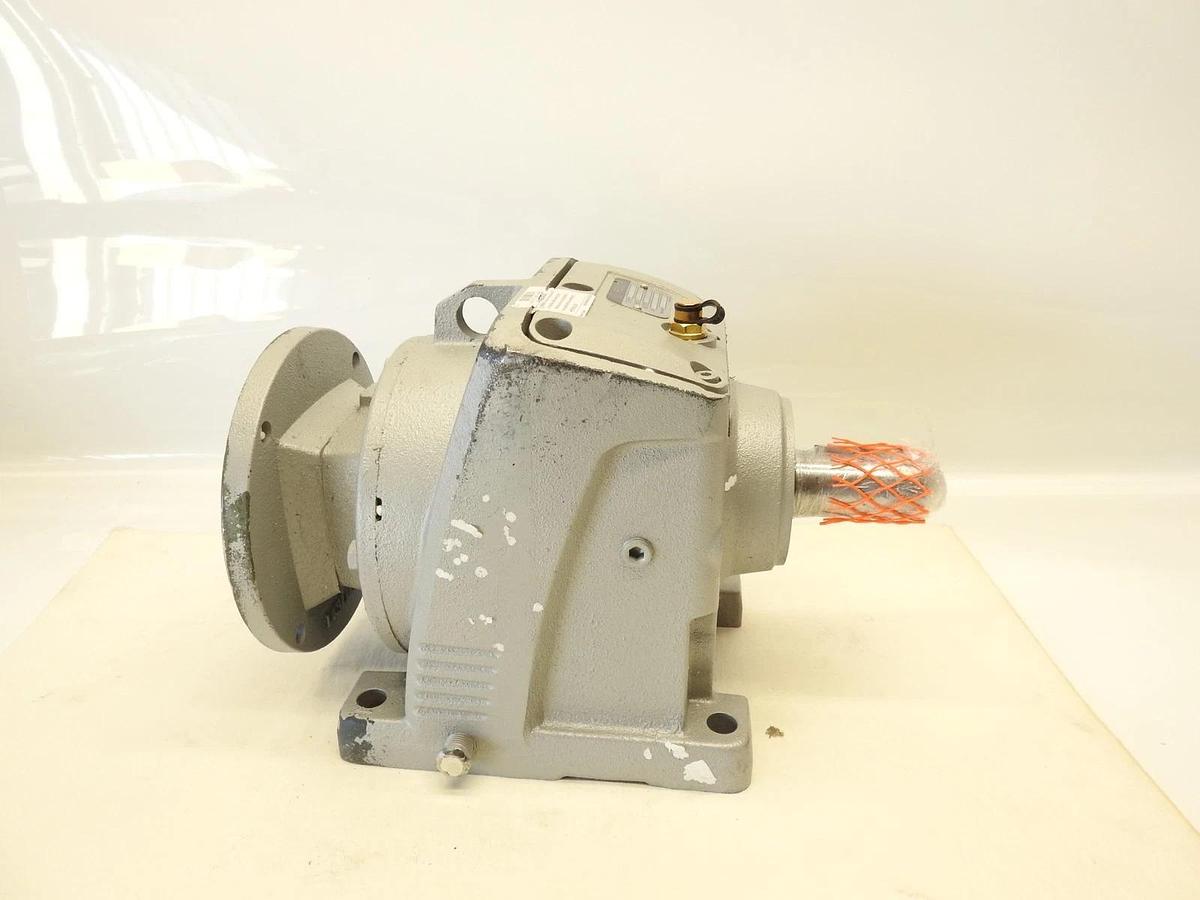 WorldWide WINL47-20/1-145TC 18.37:1 Size 47 2 HP Inline Cast Iron Gear Reducer