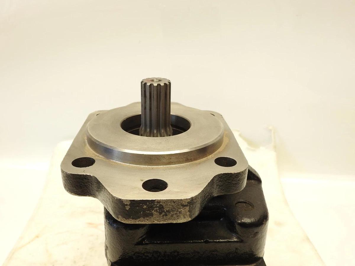 New Genuine Permco 577 00661  6 Bolt Hole 571-01035 Hydraulic Pump Motor