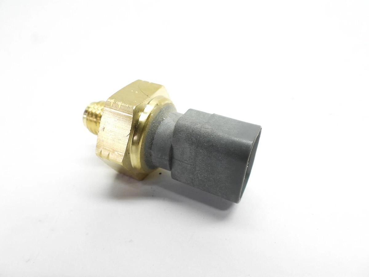OEM Oil Pressure Senor Switch 320-3060 3203060 For CAT Caterpillar C27 C32