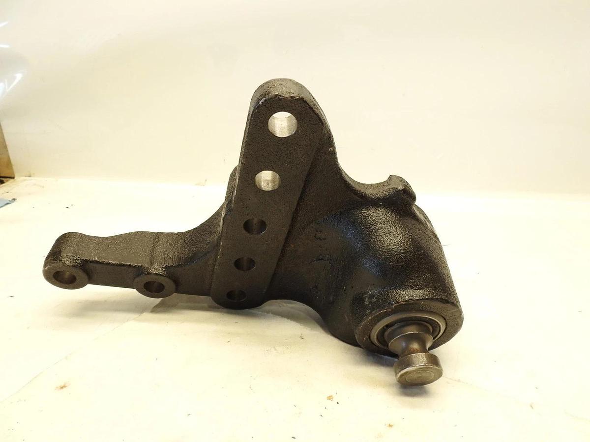 NEW Genuine Freightliner A16-20838-001 Bracket-Shkl/Bshg, Fr, Susp, Rbr