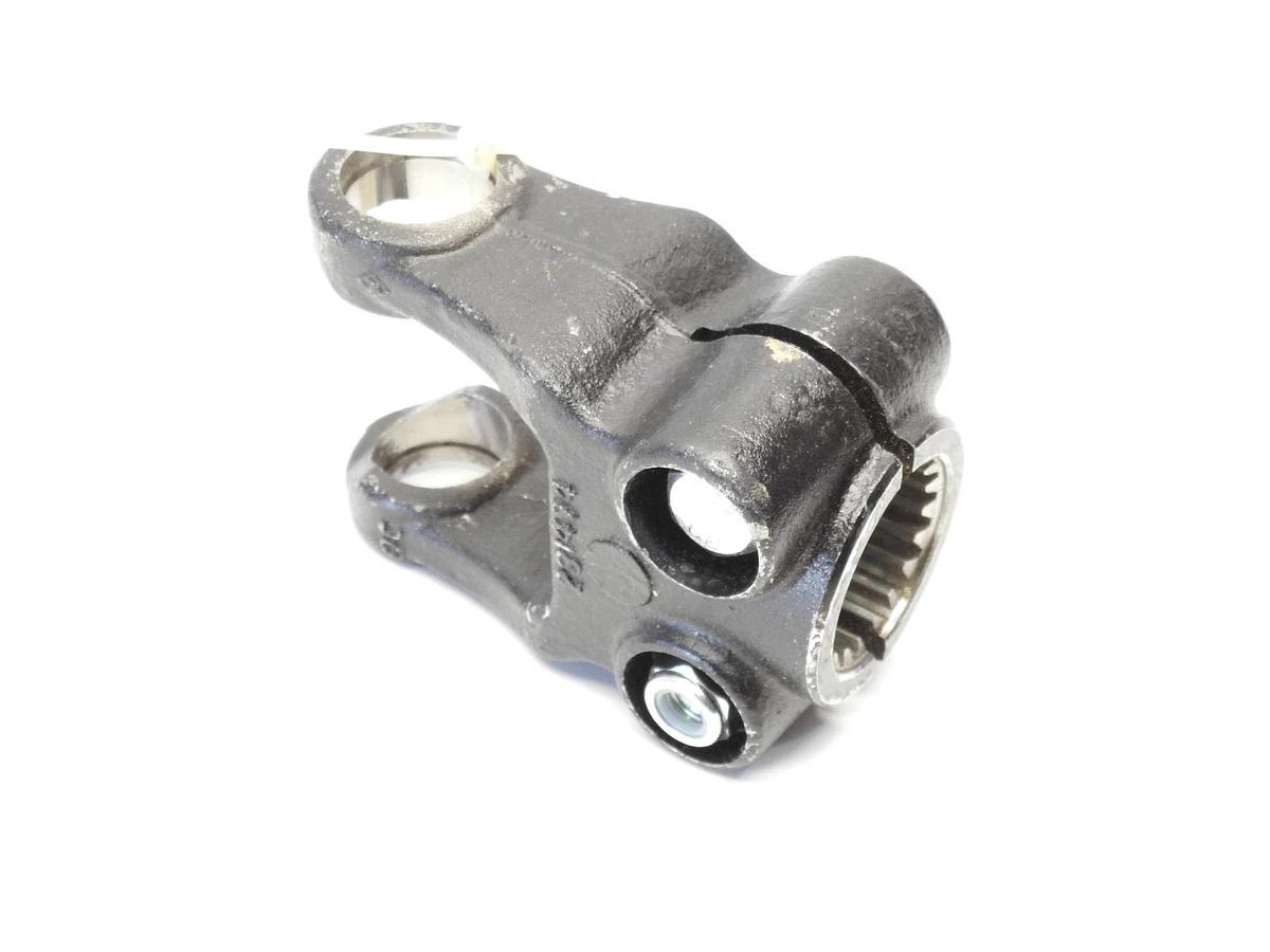D358720 22-2275 Universal Implement Yoke Clamp Style 1-3/4" Bore 20 Spline