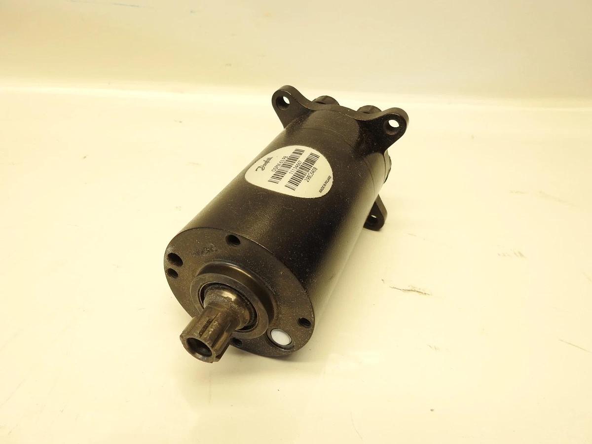 New Oem Danfoss 11134667 OSPM 63 PB Hydraulic Steering Unit
