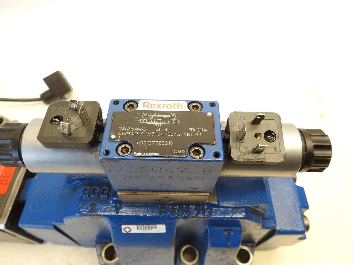 Used Used Oem Rexroth R900709322 4WRKE25R5-350L Hydraulic Valve Assembly