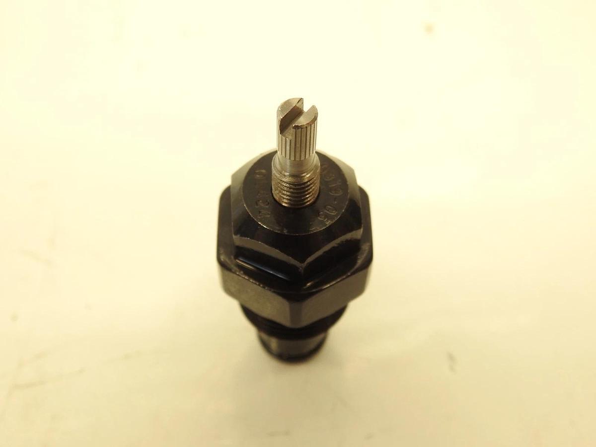 New Deltrol Flow Control Valve 10319-05  00424