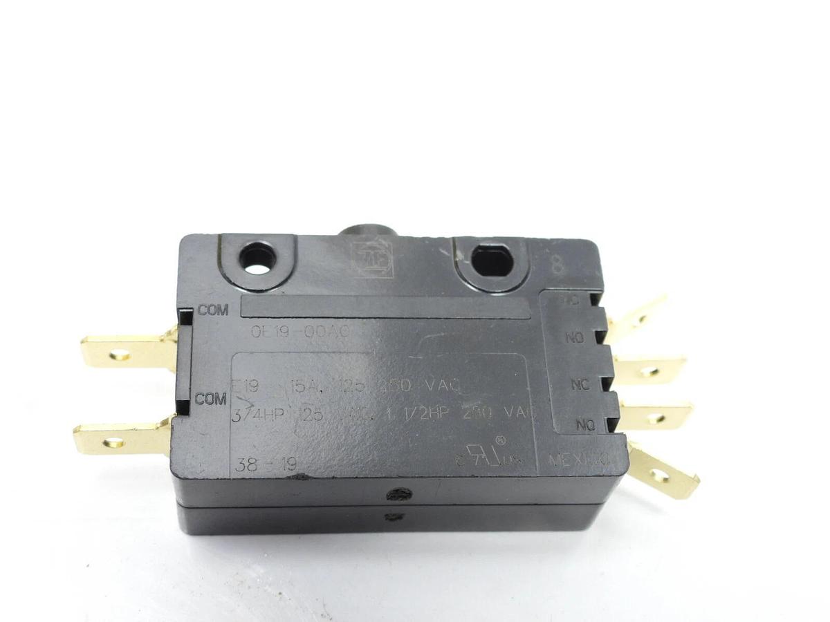 New ZF S-19E Pin Plunger Snap Action 15A Micro Switch E19-00A E1900A 0E19-00A