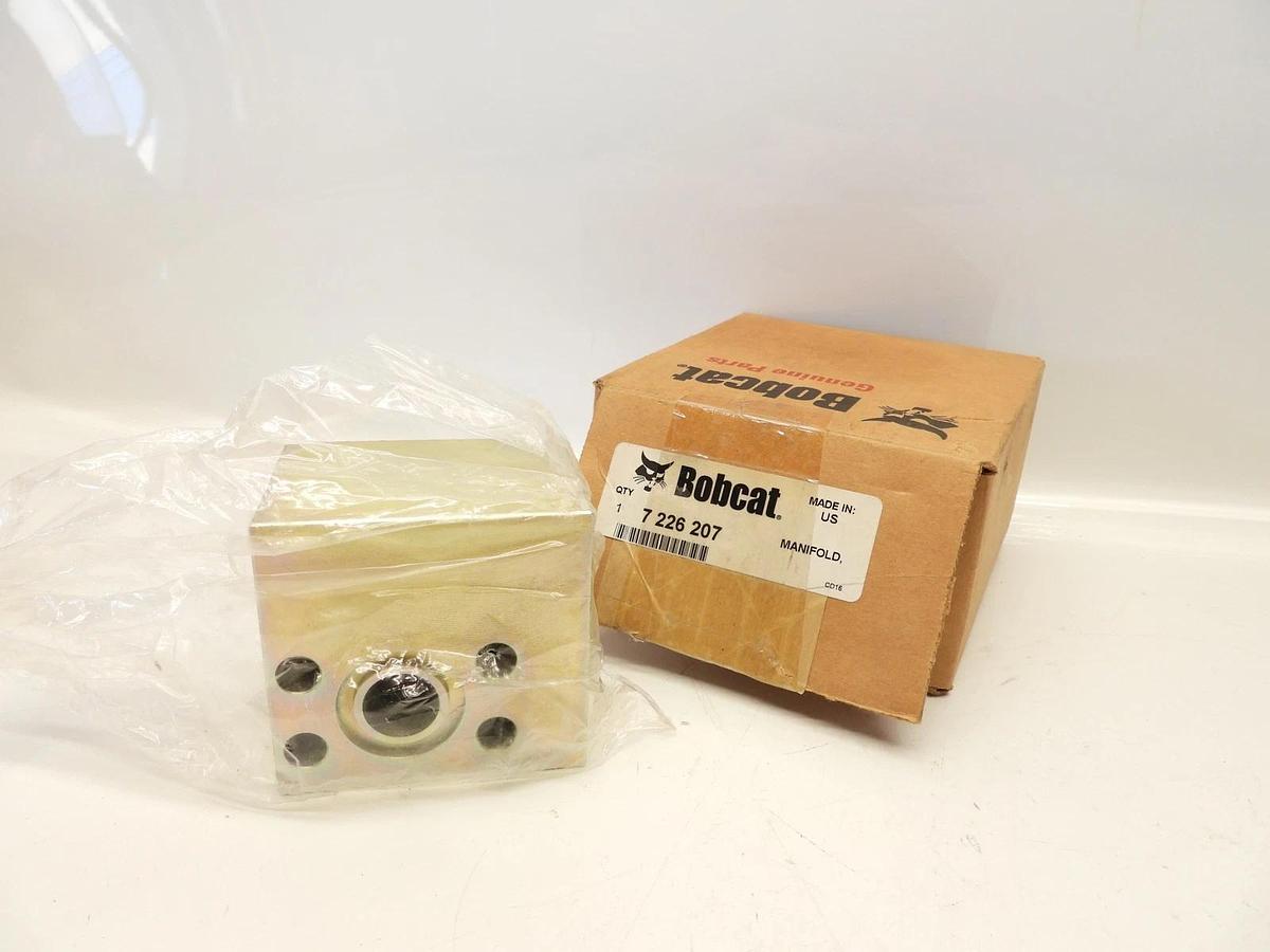 OEM BOBCAT T590 T650 T770 S650 Hydraulic Muffle Manidold 7226207
