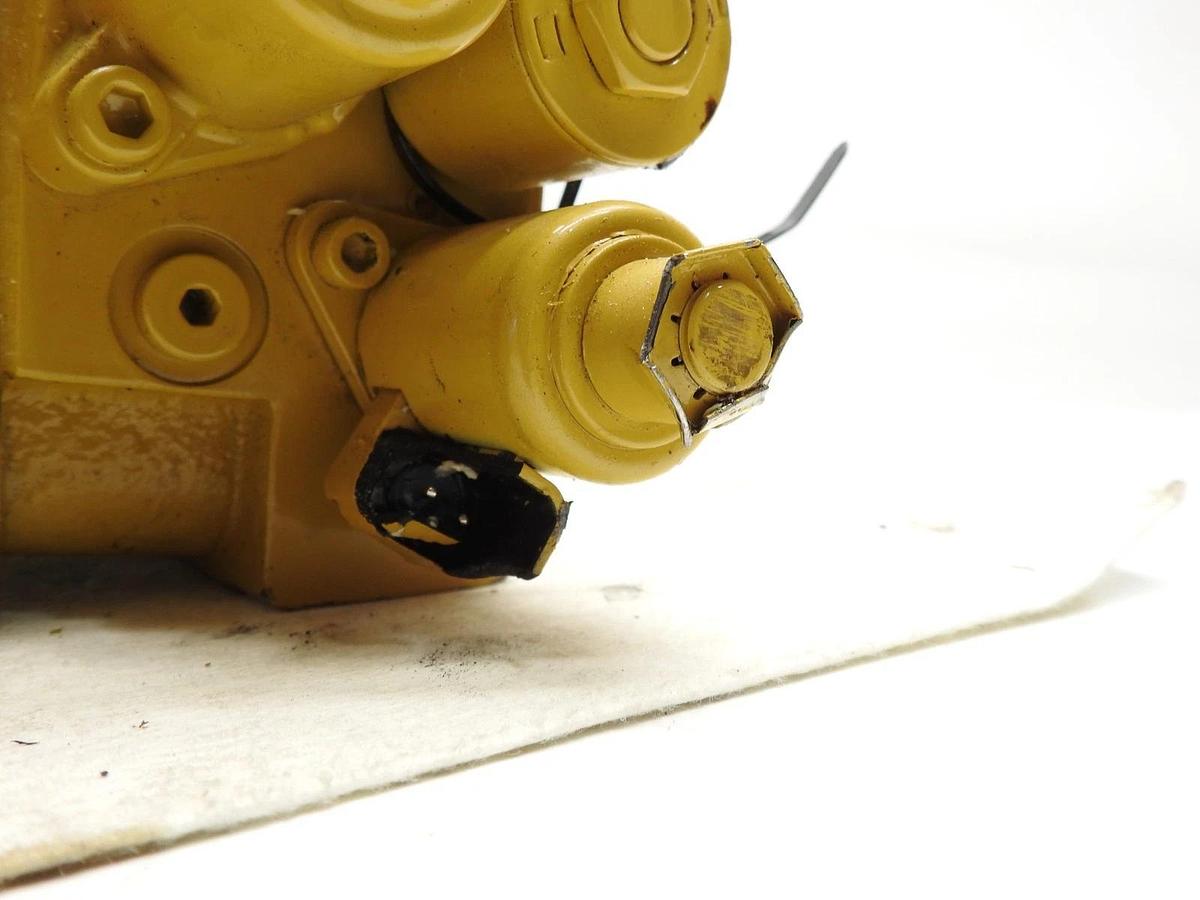 Oem Cat 425-8652 425-8653 Hydraulic Steering Valve Fits Wheel Skidder 545D 535D