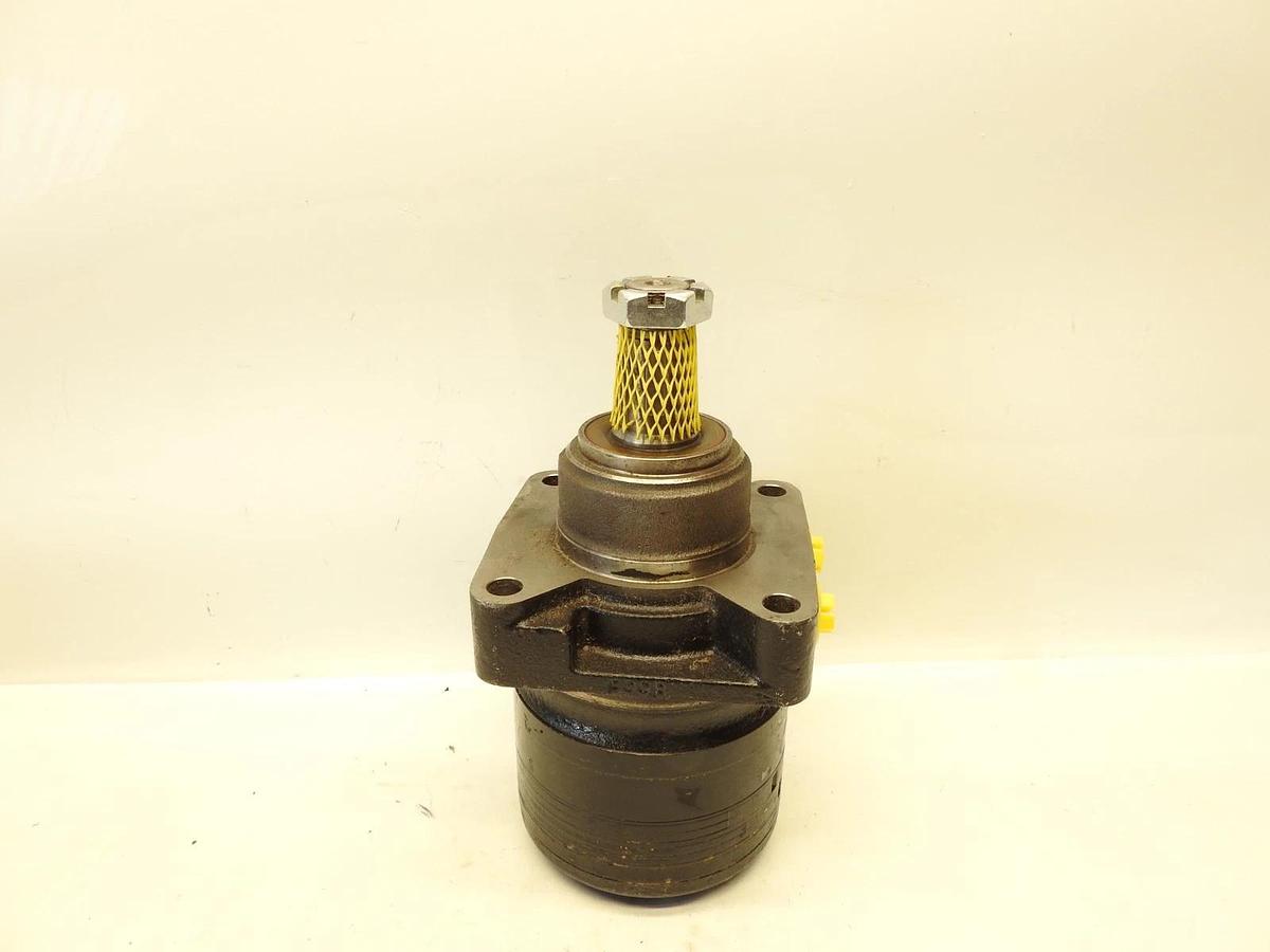 New Genuine Oem Toro 135-9044 TG0195US080AAAF Spray Right Hand Hydro Wheel Motor