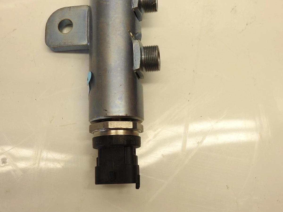 Oem Bosch High Pressure Fuel Rail 002795 L1, 0445216050, 35032008F For Mopar
