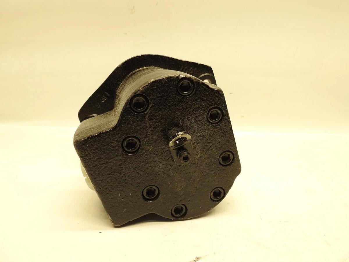 New Genuine Oem John Deere AT380049 Fan Drive Hydraulic External Gear Pump