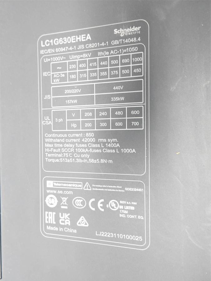 Schneider Electric LC1G630EHEA TeSys Giga High power contactor, 3 poles