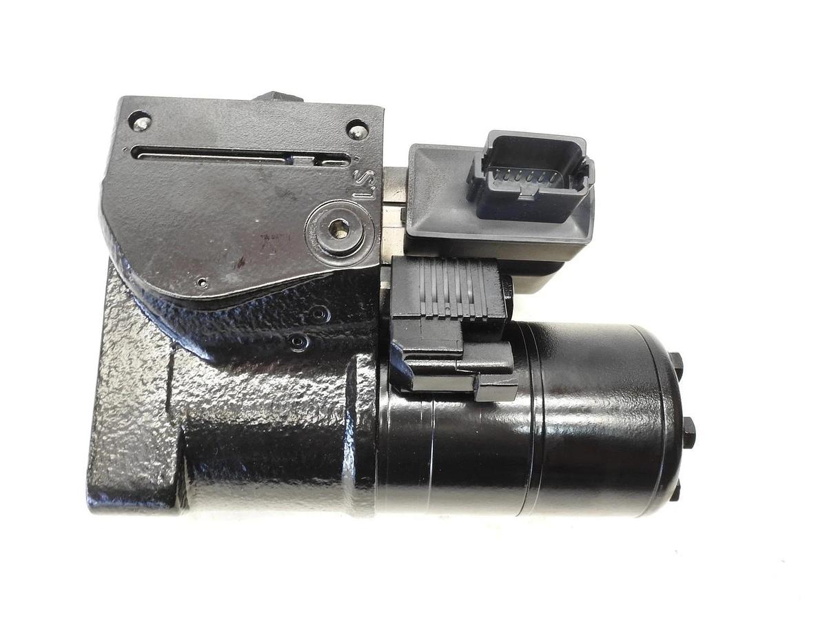 New Oem Case New Holland Hydraulic Steering Valve 90347744