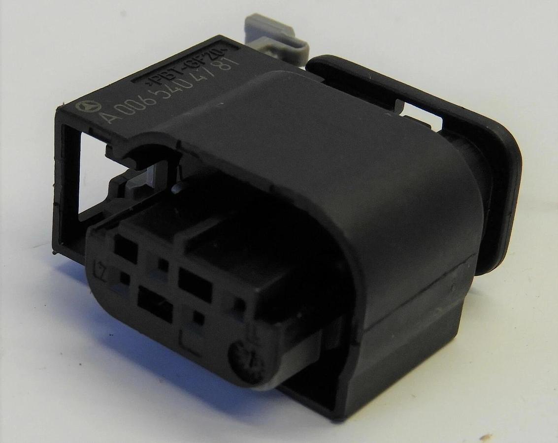 Lot of 2 Connector A 006 540 47 81 Delphi Mercedes PBT GF20 OEM New