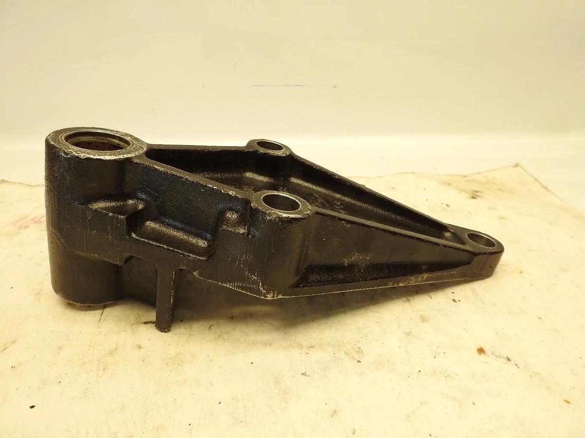 OEM PETERBILT B11-6030M03 BRACKET-FRONT SPRING REAR SUPPORT 20762aa (G8BC)