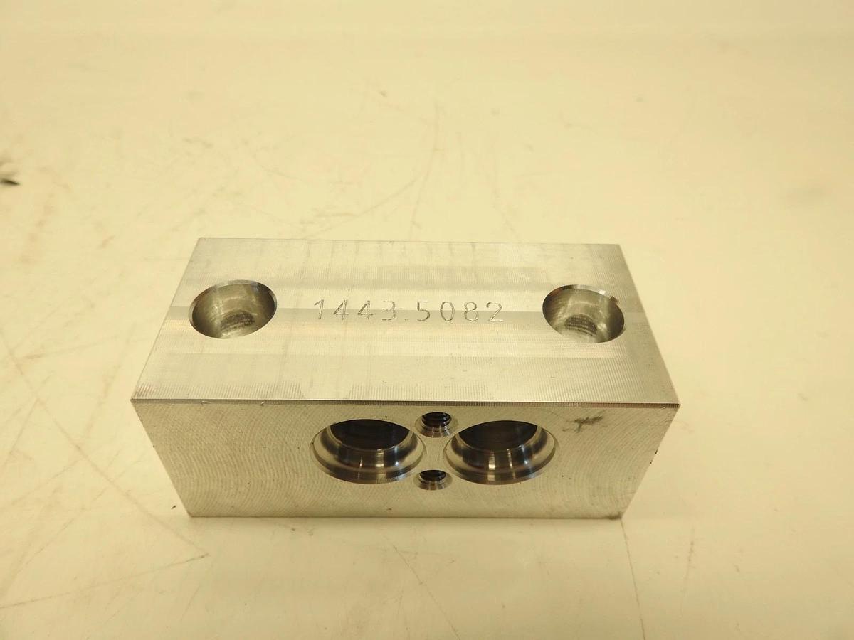 Techni 1443.5082 OIL COOLER ADAPTER BLOCK B - GM 6.6L V8