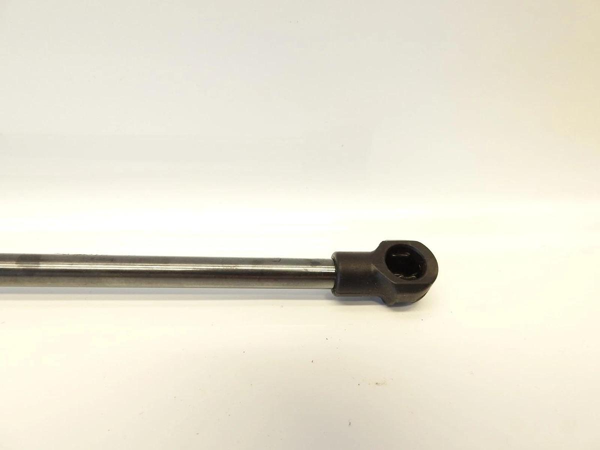 RV Stabilus Lift-O-Mat 8204ST Gas Spring 60 LBS, 20" 142569-21-000